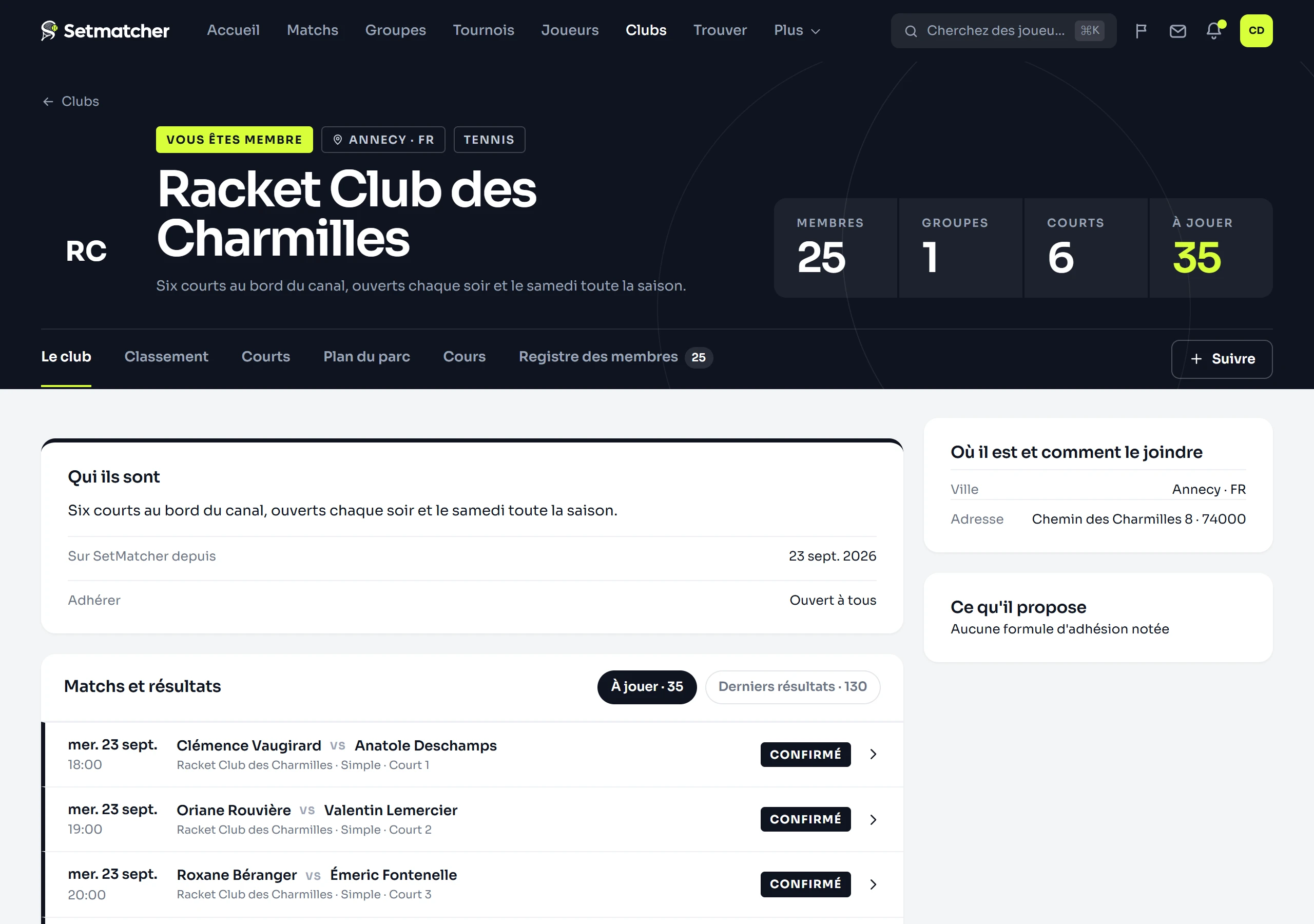 L’aperçu d’un club tel qu’un membre le voit : membres, groupes, courts et matchs à jouer dans l’en-tête, les prochaines étapes pour le comité, et les rencontres et résultats de la semaine dans tous les groupes du club.